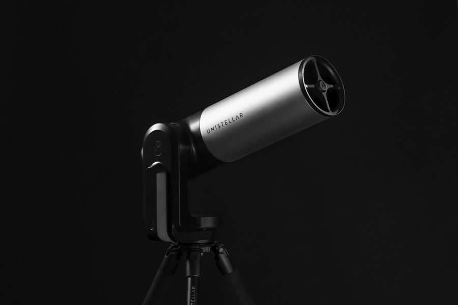 Review: eVscope, the telescope for amateur astronomers who want to stay warm and cozy