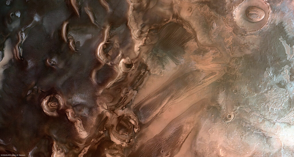 Salt lakes under the south pole of Mars